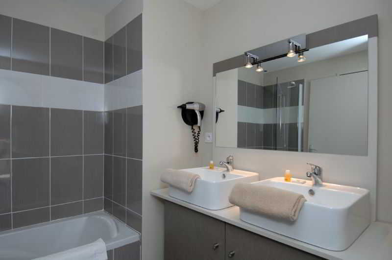 Residence Odalys Terra Gaia Сет Екстериор снимка
